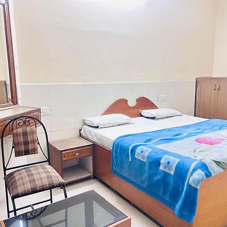 Sunrise Hotel Jalandhar Bagian luar foto
