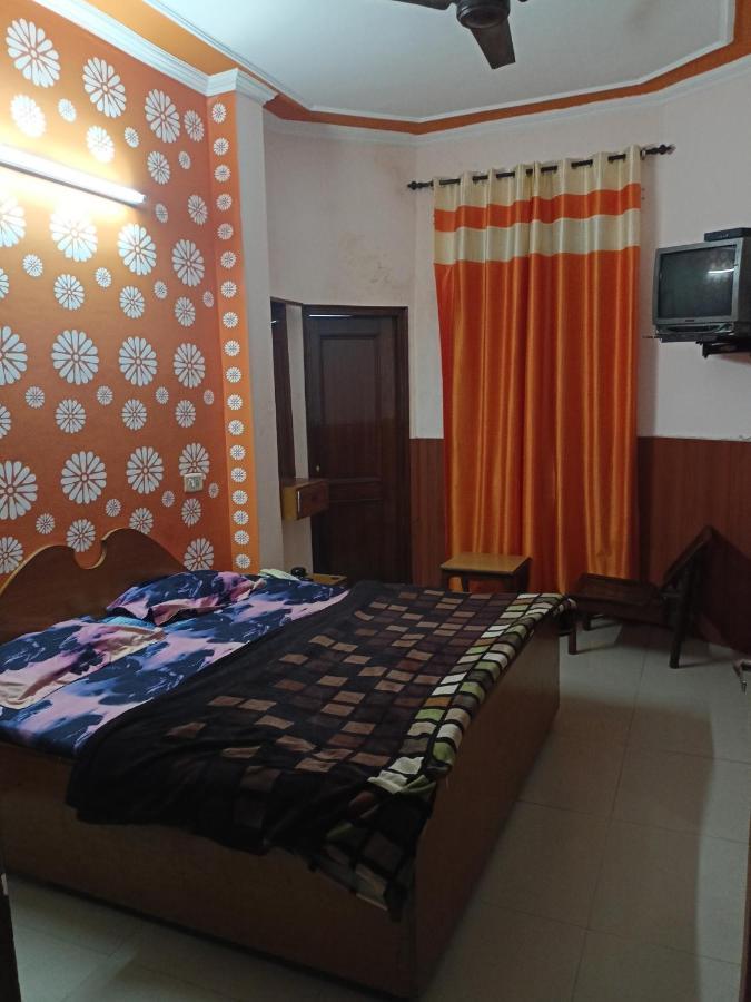 Sunrise Hotel Jalandhar Bagian luar foto