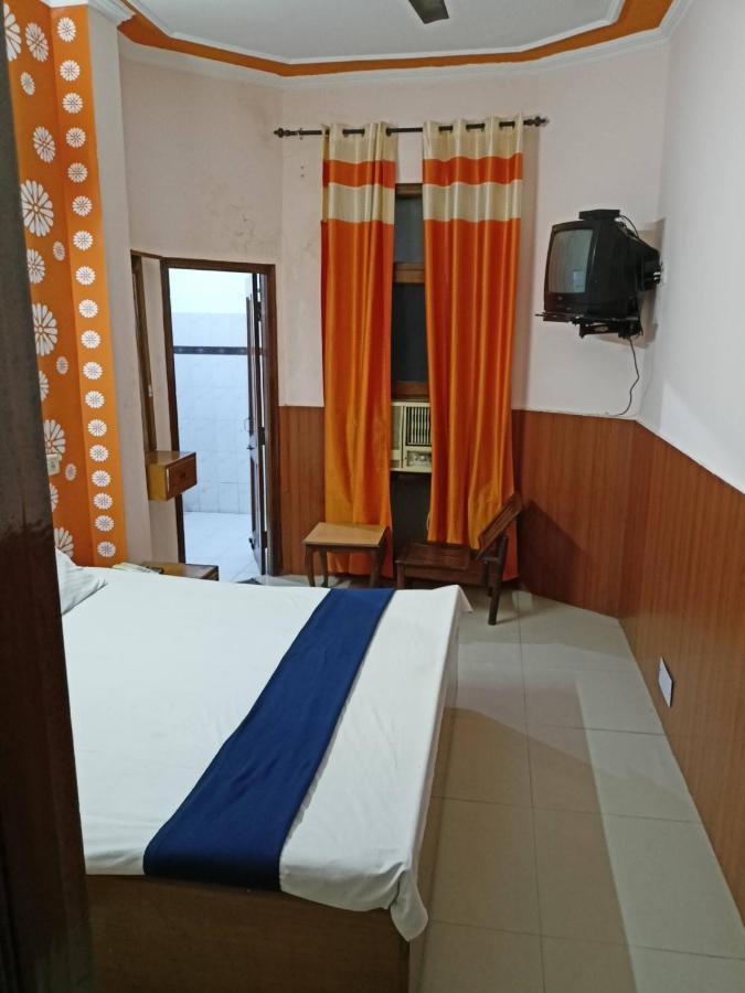 Sunrise Hotel Jalandhar Bagian luar foto