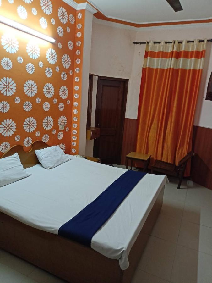Sunrise Hotel Jalandhar Bagian luar foto