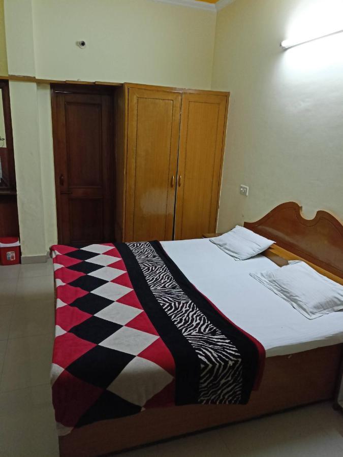 Sunrise Hotel Jalandhar Bagian luar foto