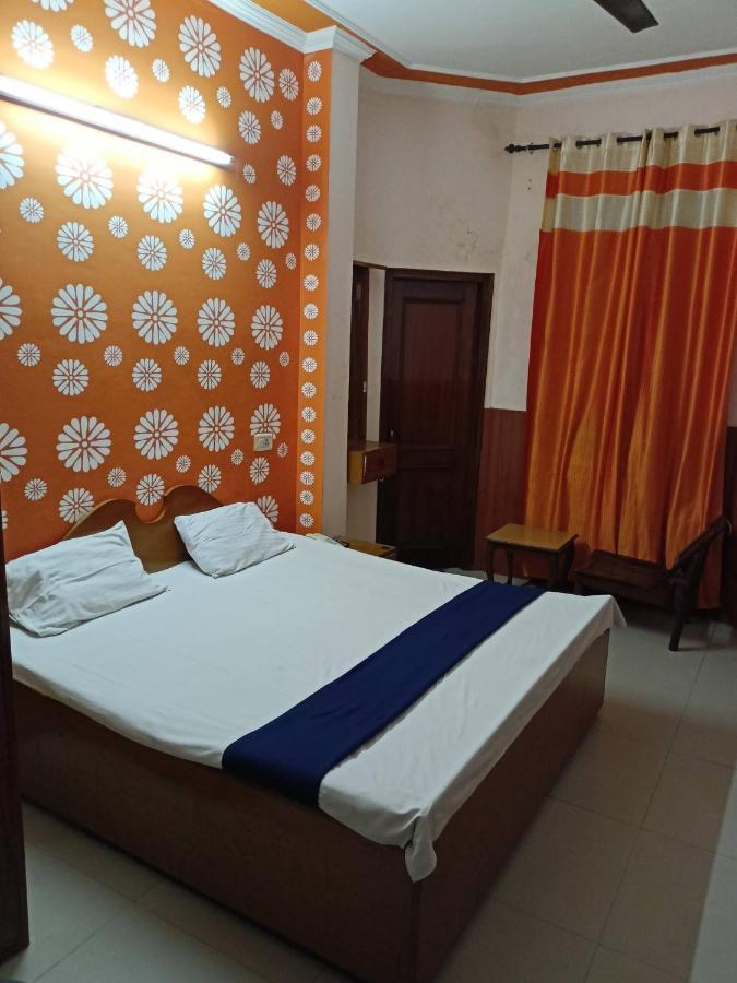 Sunrise Hotel Jalandhar Bagian luar foto