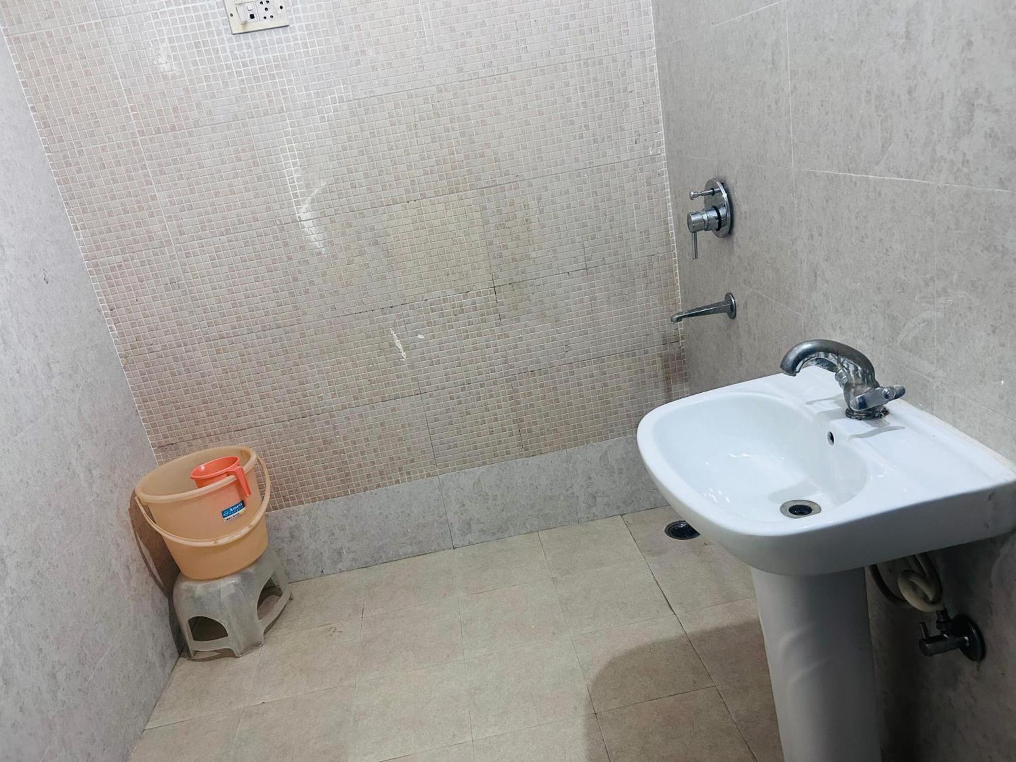 Sunrise Hotel Jalandhar Bagian luar foto