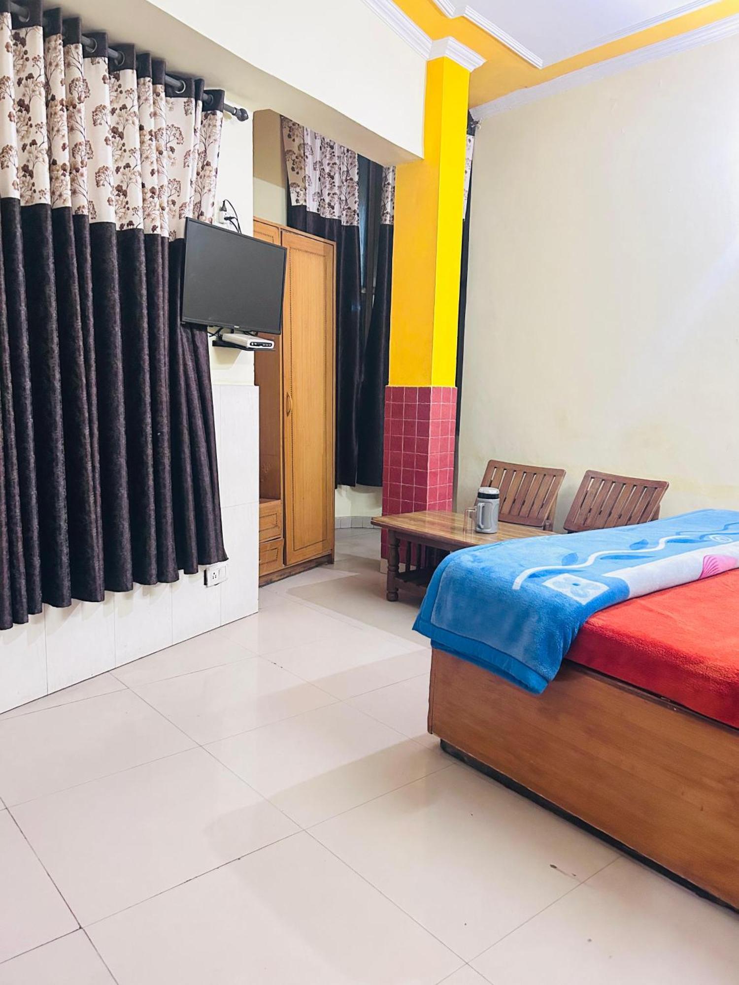 Sunrise Hotel Jalandhar Bagian luar foto